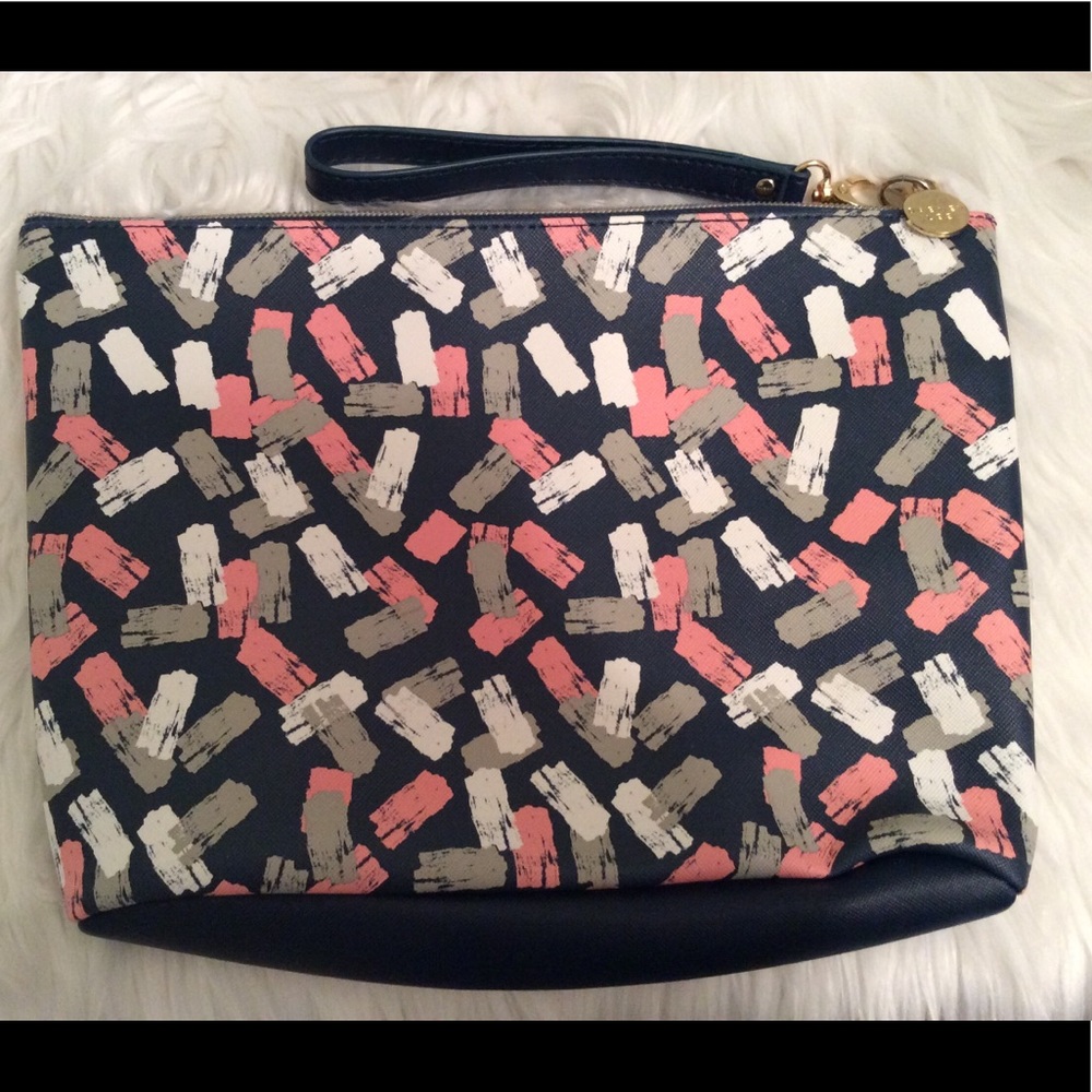 Dabney Lee medium sized cosmetic bag with wristlet - Picture 6 of 6